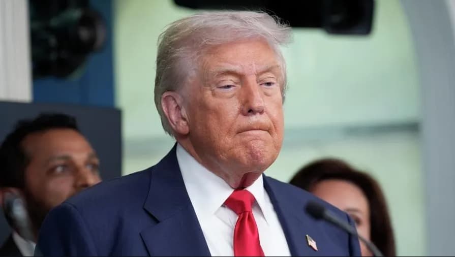 Рейтинги Трампа рушатся среди всех избирателей США