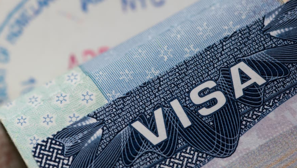 США ужесточают правила для иностранных студентов: какие визы попали под ограничения