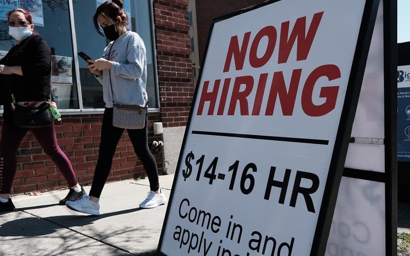 В июле в США неожиданно было потеряно 23 000 рабочих мест
