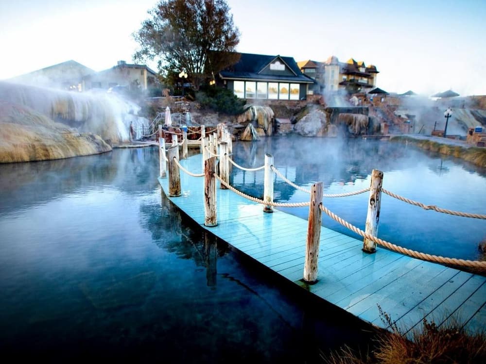 colorado hot springs